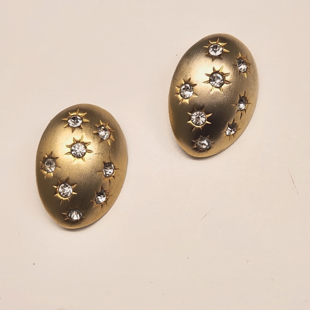 Vintage Gold Star Clip on Earrings